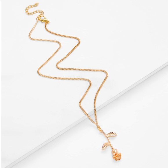 1 left! Rose 🌹 Gold Necklace - Picture 4 of 7